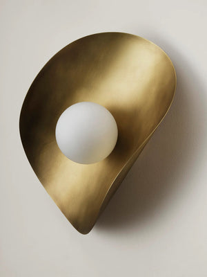 Montera Wall Lamp (Natural Brass)
