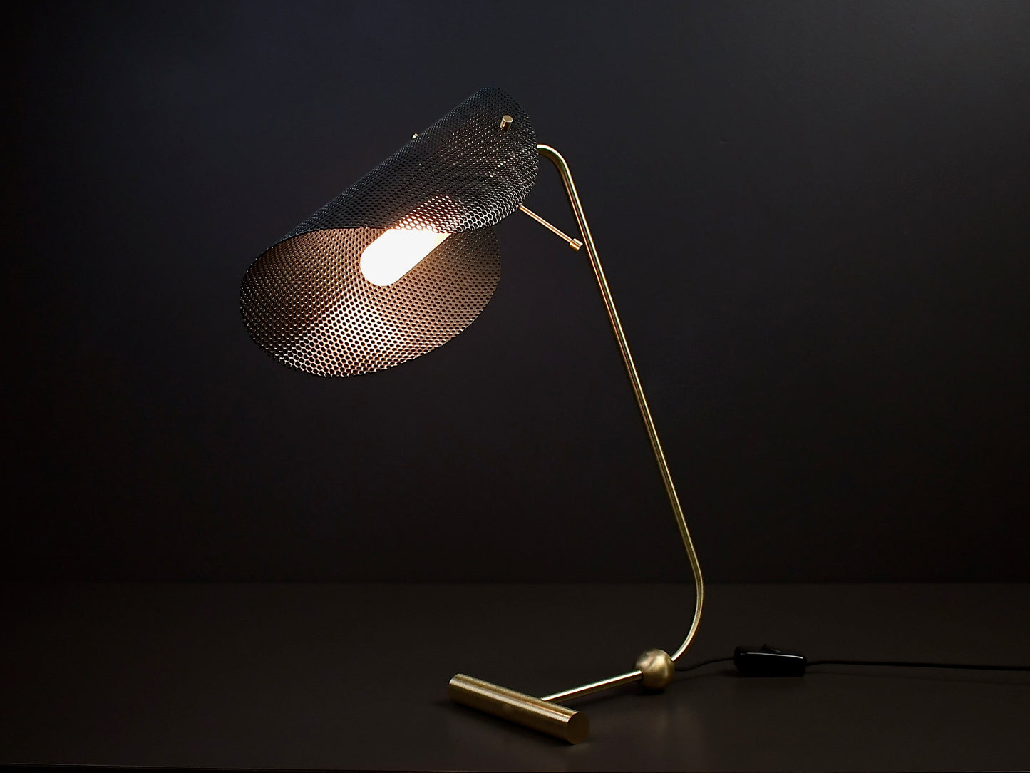 Tulle Table Lamp (Natural Brass, Black)