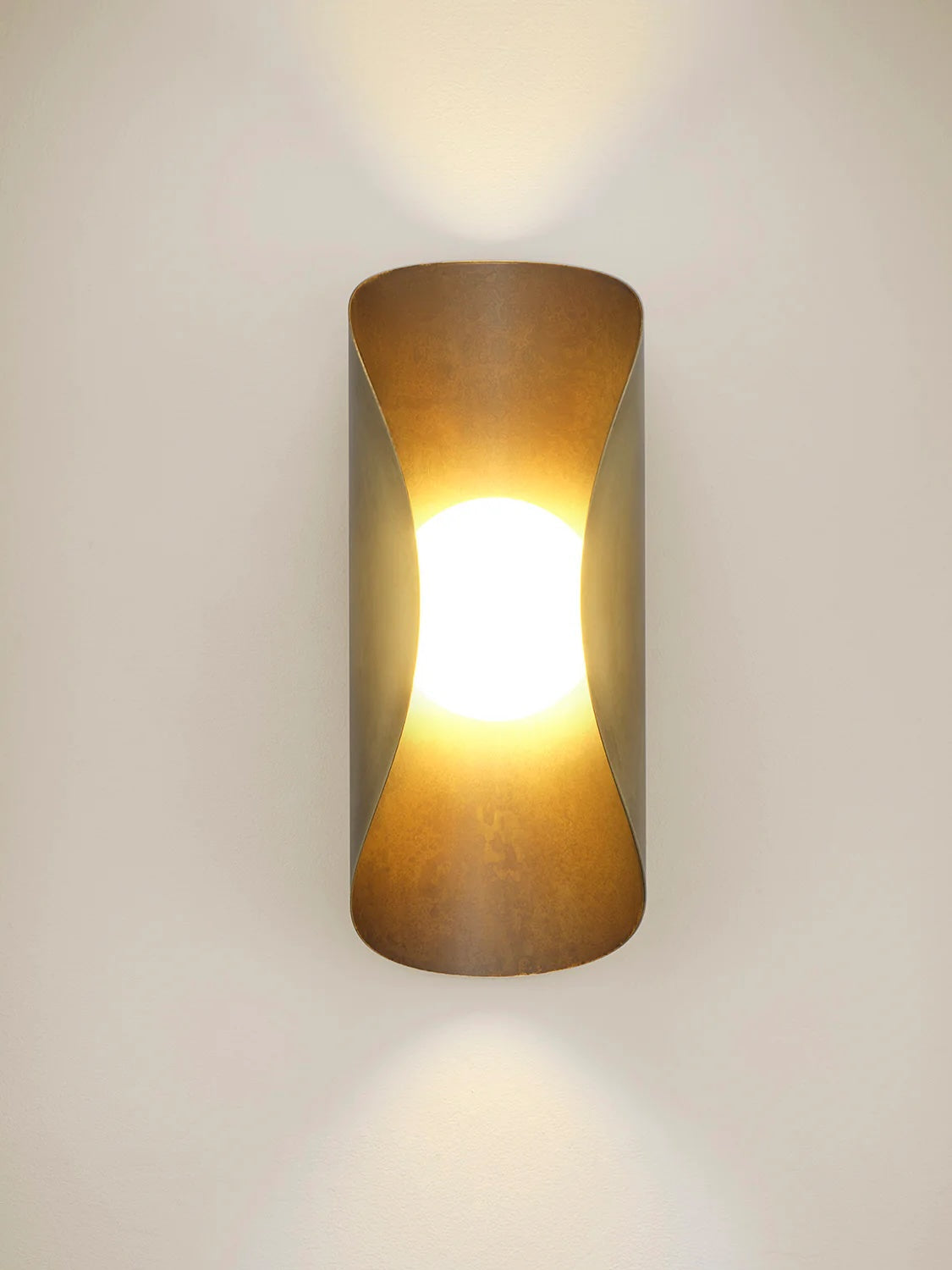 Perla (Natural Brass exterior, Dark Bronze enamel interior)